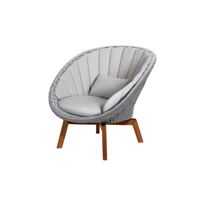 Caneline-Peacock-lounge-chair