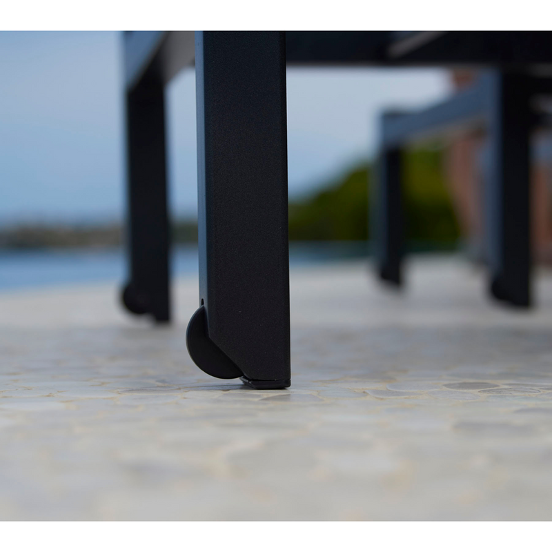 cane-line relax sunbed Grey, Cane-line Tex sunbed without cushion sunbed legs lifestyle