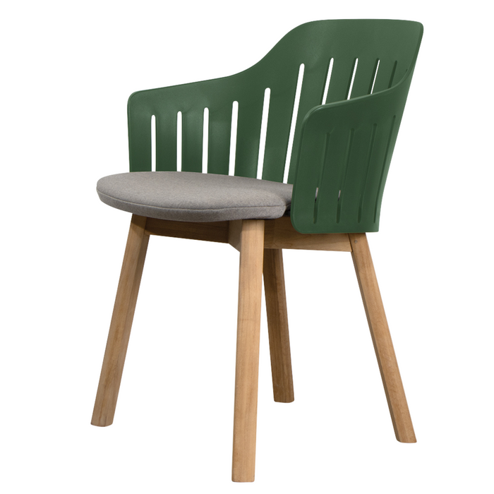 Choice Chair by Cane-line Dark green chair with teak legs and Taupe, Cane-line Natté cushion