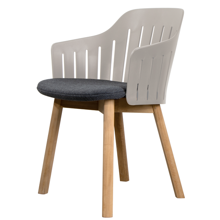 Choice Chair by Cane-line Taupe chair with teak legs and Dark grey, Cane-line Focus cushion