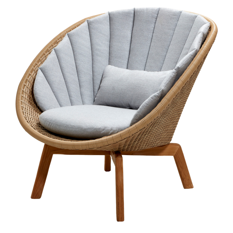 Cane line Peacock lounge chair Natural, large flat Cane-line Weave w/teak and Light grey, Cane-line Natté cushion